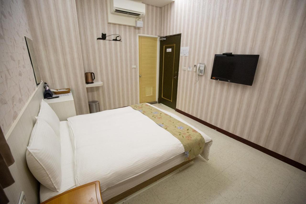 Jia-Jia Business Hotel Luodong Exterior photo