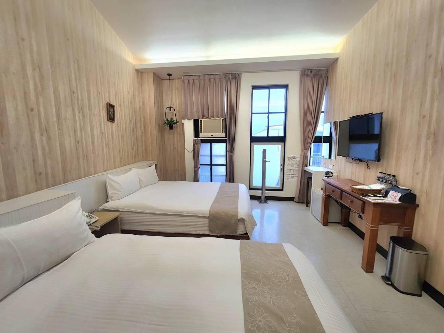 Jia-Jia Business Hotel Luodong Exterior photo