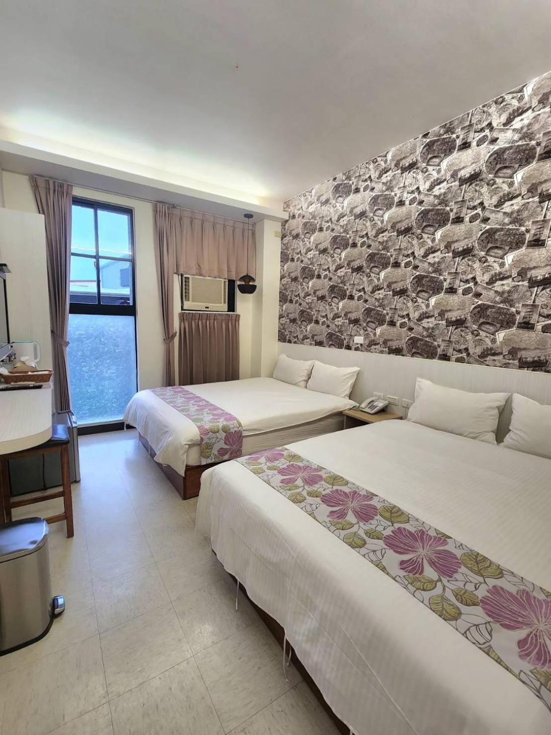 Jia-Jia Business Hotel Luodong Exterior photo